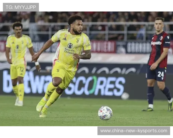 尤文中路推进精准，麦肯尼内脚背扫射破网